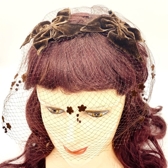 Vintage 1950s Brown Velvet Bow Whimsey Fascinator main image 5
